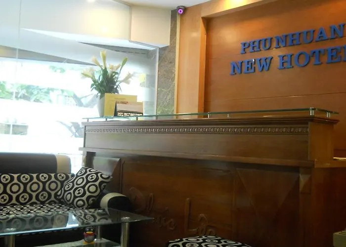 Phu Nhuan New Hotel - Hoang Cau