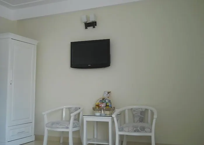 Phu Nhuan New Hotel - Hoang Cau
